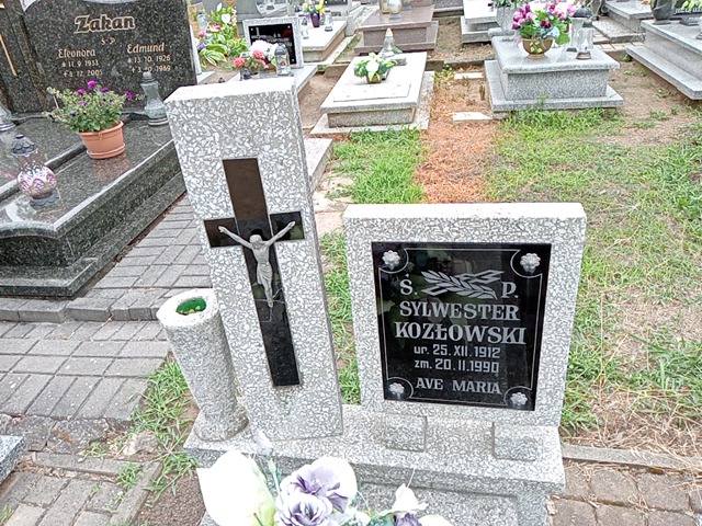 Sylwester Kozłowski 1912 Mogilno - Grobonet - Wyszukiwarka osób pochowanych