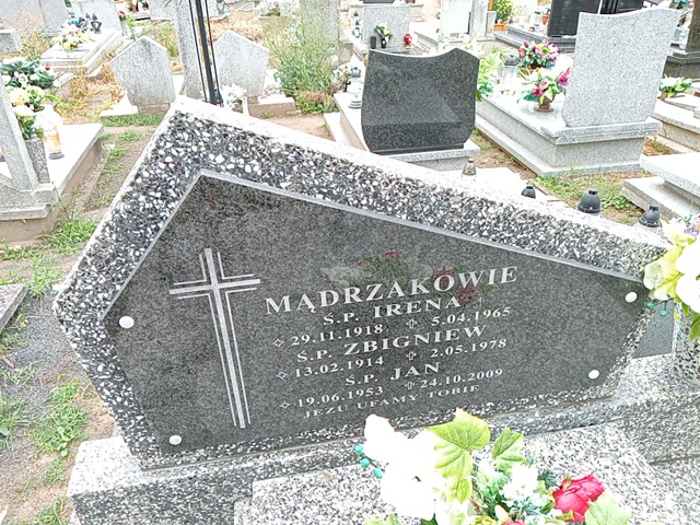 Irena Mądrzak 1918 Mogilno - Grobonet - Wyszukiwarka osób pochowanych