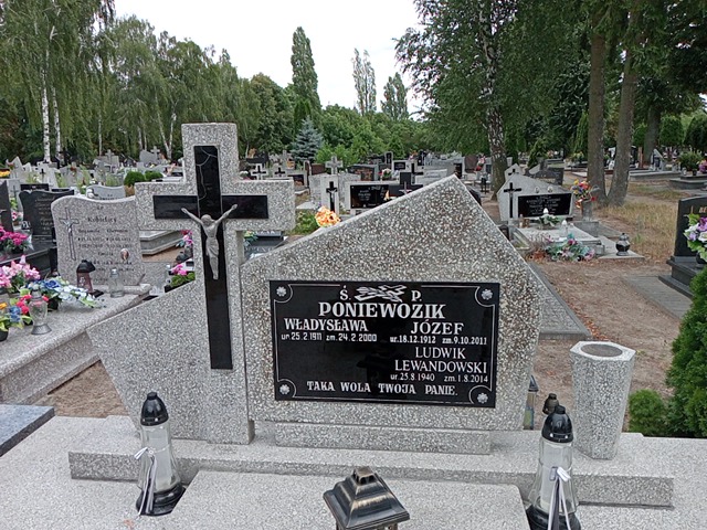 Józef Poniewozik 1912 Mogilno - Grobonet - Wyszukiwarka osób pochowanych